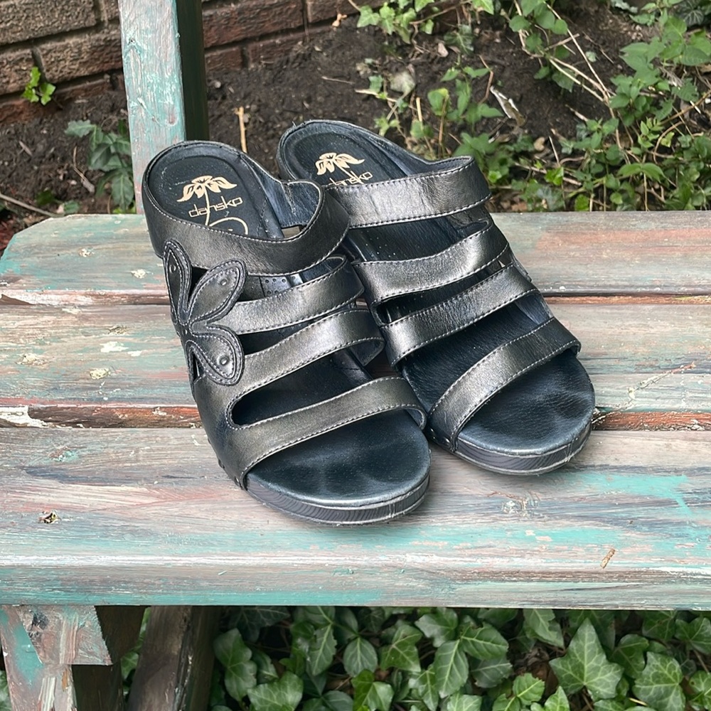 Dansko black heeled sandals | size 40/9.5-10